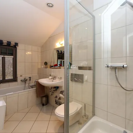 Brise Elbflorenz App 03 *